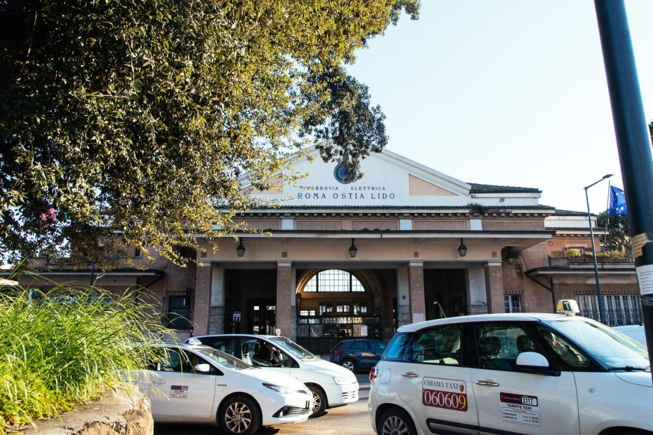 Hostel Roma Pyramid *