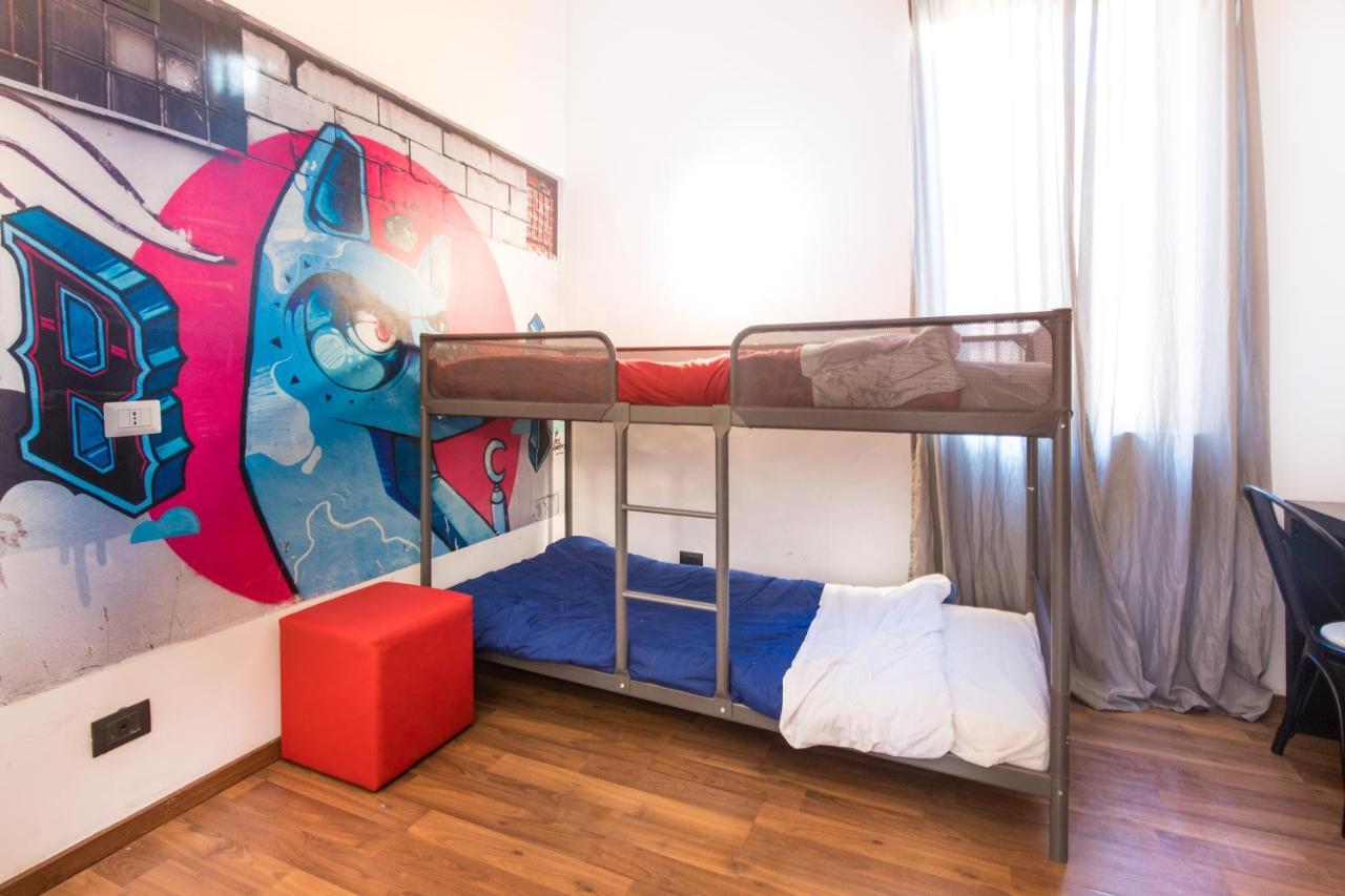 Hostel Roma Pyramid Hostal Roma