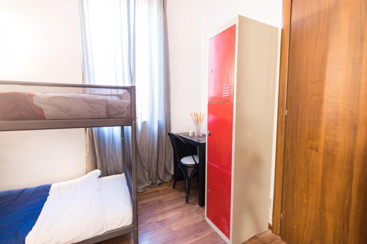 Hostel Roma Pyramid