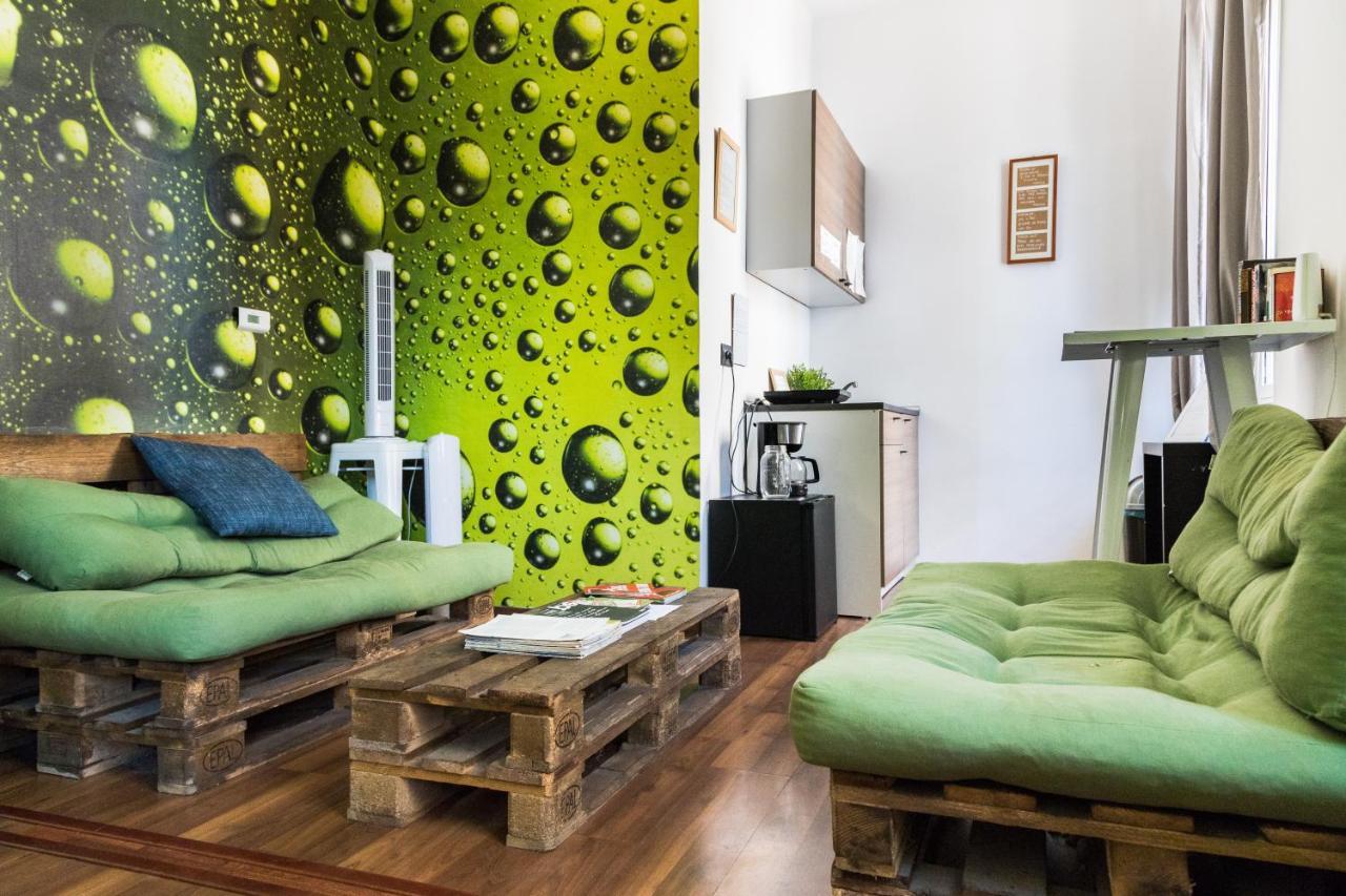Hostel Roma Pyramid Hostal Roma