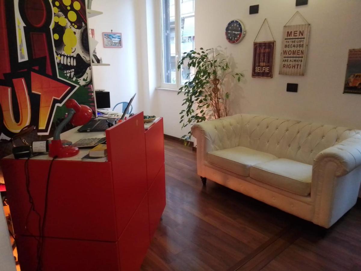 Hostal Hostel Roma Pyramid *